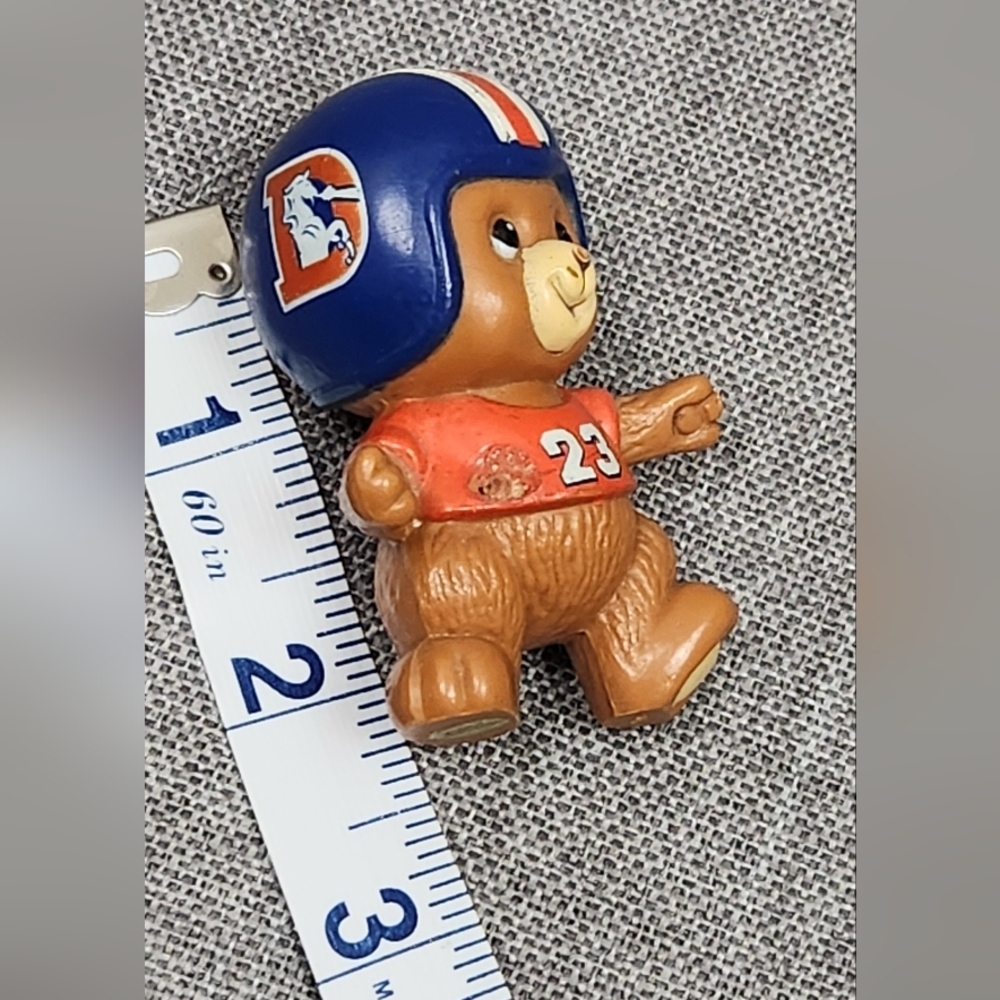 Vintage 1983 NFL Huddles Denver Broncos football Mascot Bear PVC Figure. - Picture 5 of 6
